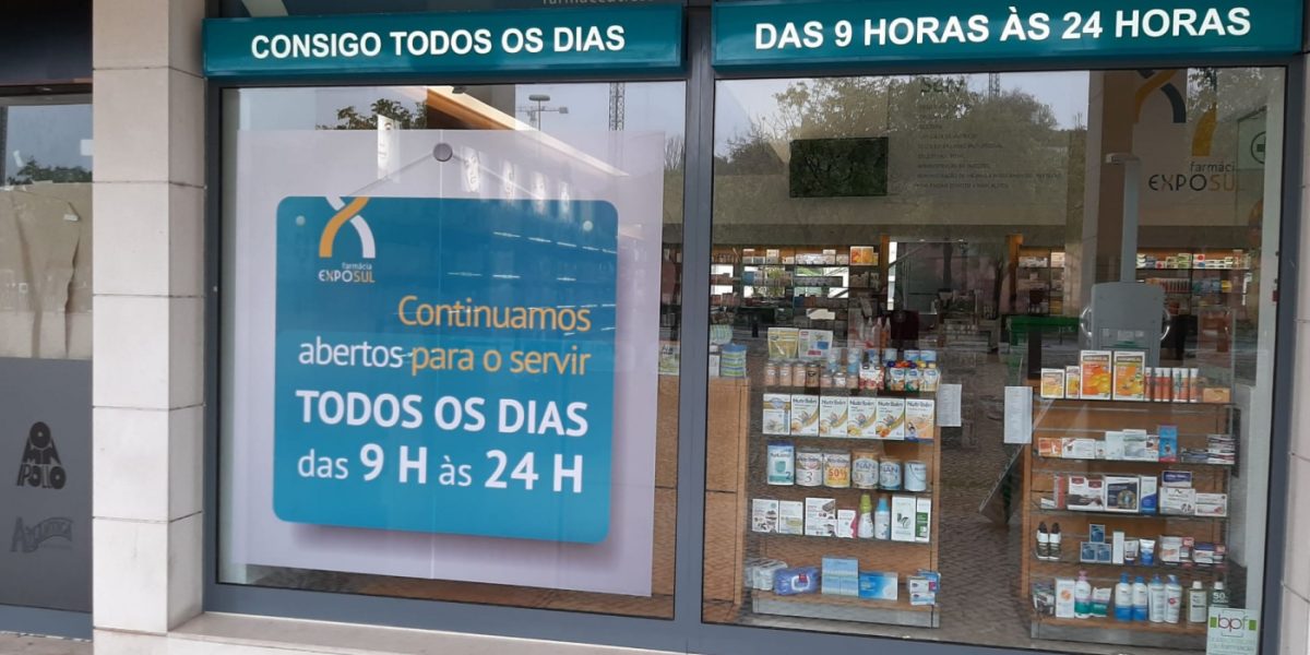 montra-farmacia_1-1400x800